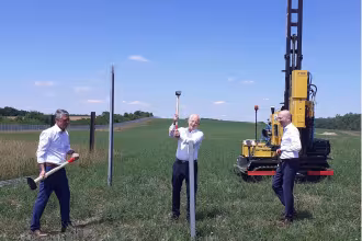 Spatenstich f&uuml;r den gr&ouml;&szlig;ten zusammenh&auml;ngenden Solarpark im Saarland
