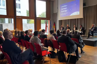 Podiumsdiskussion in der Landesvertretung der Hansestadt Bremen in Berlin.