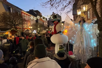 Die Stelzenl&auml;ufer werden auch in diesem Jahr auf dem St. Ingberter Weihnachtsmarkt zu finden sein.