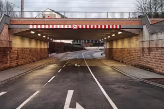 Bahn&uuml;berf&uuml;hrung Lothringer Stra&szlig;e