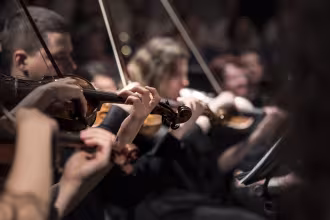 Big-Band-Musikern im&hellip; &hellip;St. Ingberter&hellip; &hellip;Stadthalle. Im&hellip; &hellip;Hintergrund&hellip; &hellip;Schilder&hellip; &hellip;mit&hellip; &hellip;Hinter&hellip; &hellip;St. Ing&hellip; &hellip;H&hellip; &hellip;St. I&hellip; &hellip;H&hellip; &hellip;St. I&hellip; &hellip;H&hellip; &hellip;St. I&hellip; &hellip;H&hellip; &hellip;St. I&hellip; &hellip;H