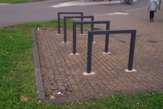 Anlehnhalter am ZOB P&uuml;ttlingen