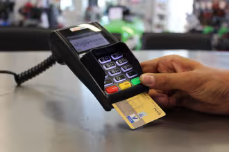 Der 85-j&auml;hrige Mann, der im Bankfilialen in Homburg die EC-Karte des 85-J&uuml;rgen-&hellip;-&hellip;-&hellip;-&hellip;-&hellip;-&hellip;-&hellip;-&hellip;-&hellip;-&hellip;-&hellip;-&hellip;-&hellip;-&hellip;-&hellip;-&hellip;-&hellip;-&hellip;-&hellip;-&hellip;-&hellip;-&hellip;-&hellip;-&hellip;-&hellip;-