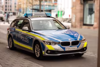 Drei Verletzte nach Auffahrunfall auf der Autobahn 8