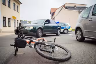 Verkehrsunfall am Fussg&auml;nger&uuml;berweg
