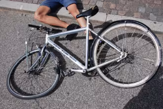 Fahrradfahrer bei Sturz in St. Wendel schwer verletzt