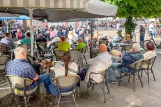 PM: Live Musik Pavillon in der Innenstadt